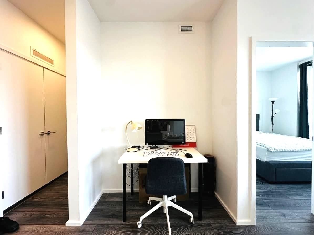 Listing Image 6