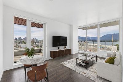 902 - 933 Hastings Street E