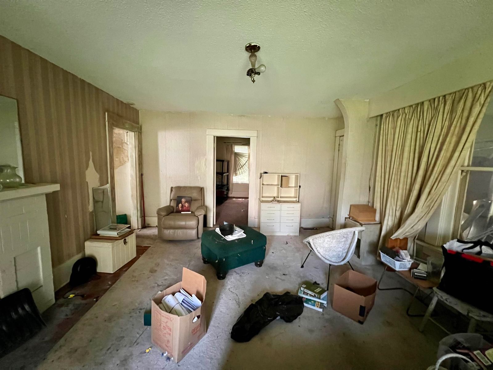Listing Image 6