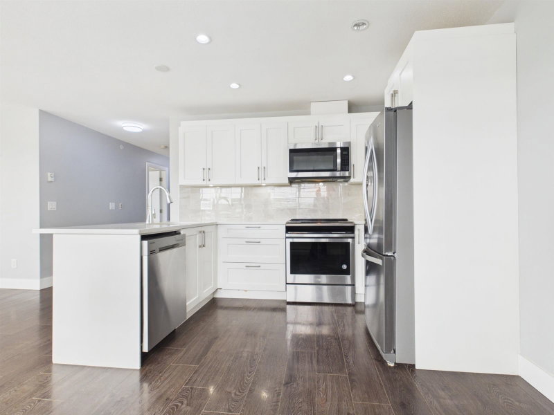 402 - 1990 Westminster Avenue