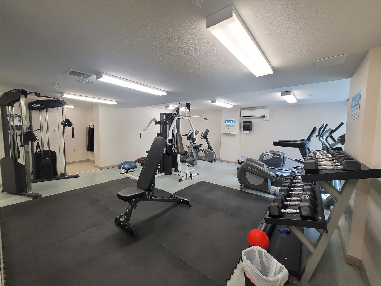 Listing Image 15