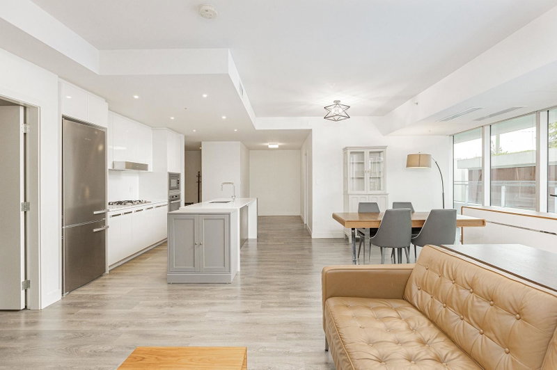 202 - 5688 Willow Street