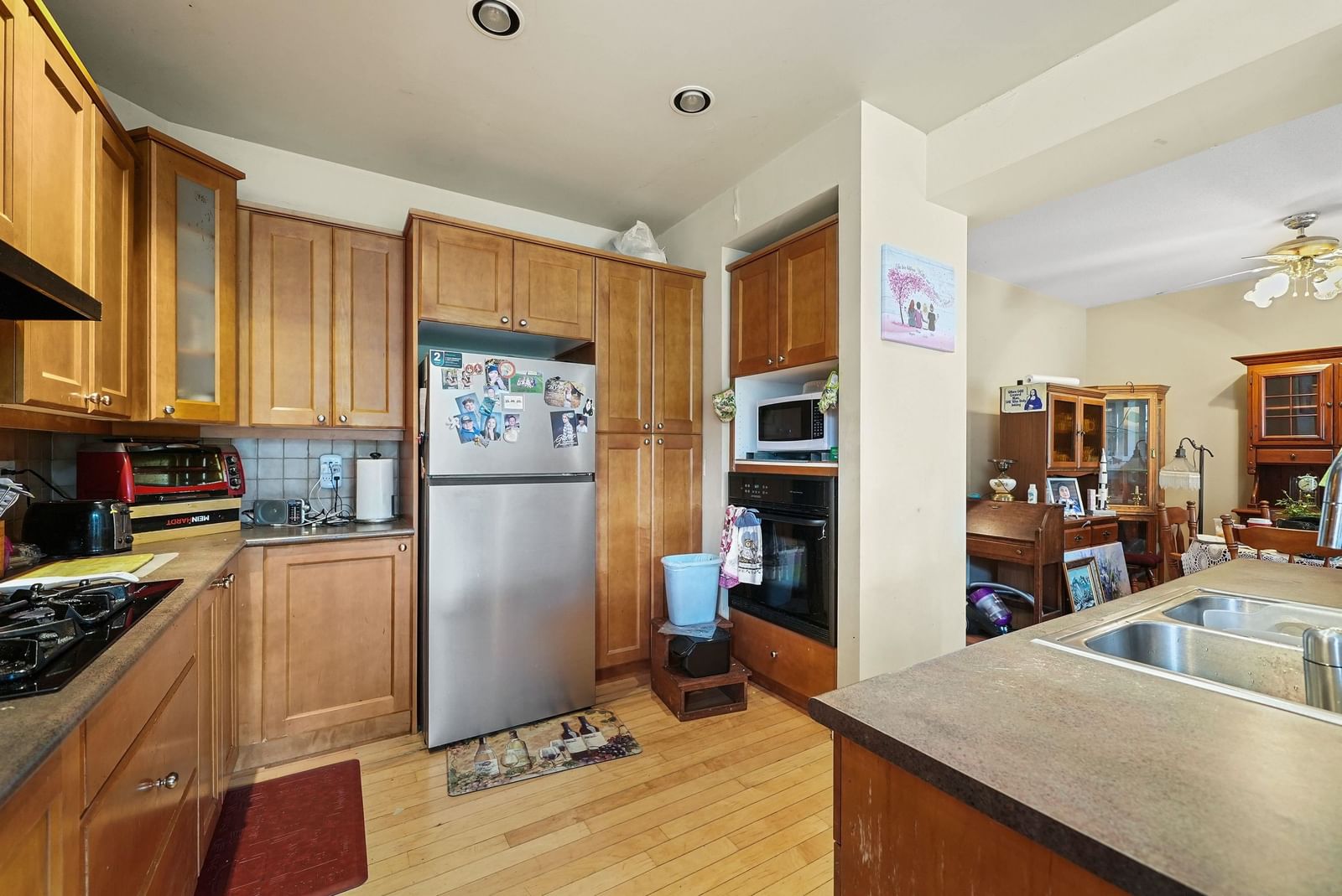 Listing Image 12