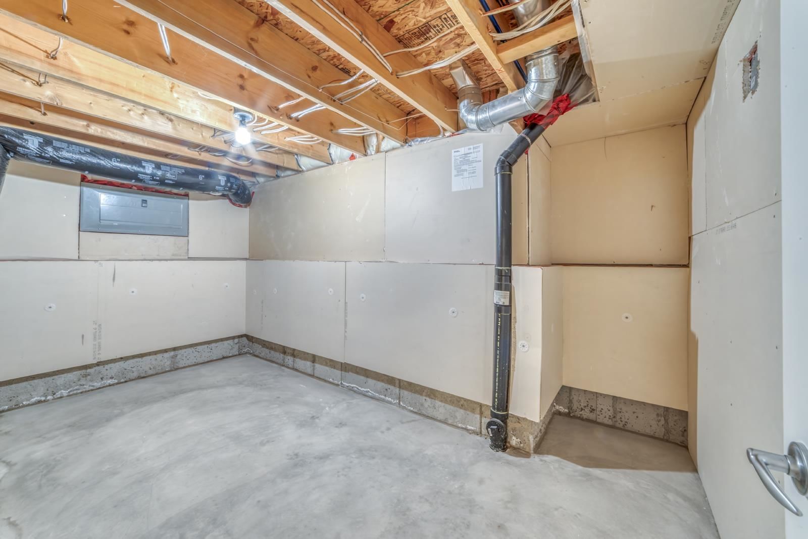 Listing Image 32