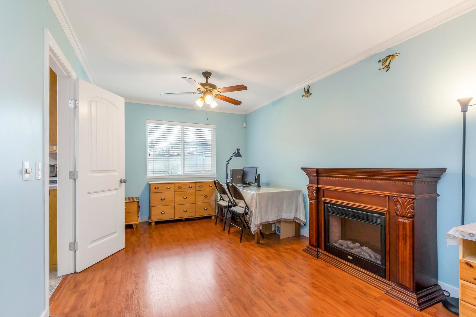 Listing Image 18
