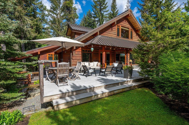 9583 Emerald Drive, Whistler, British Columbia