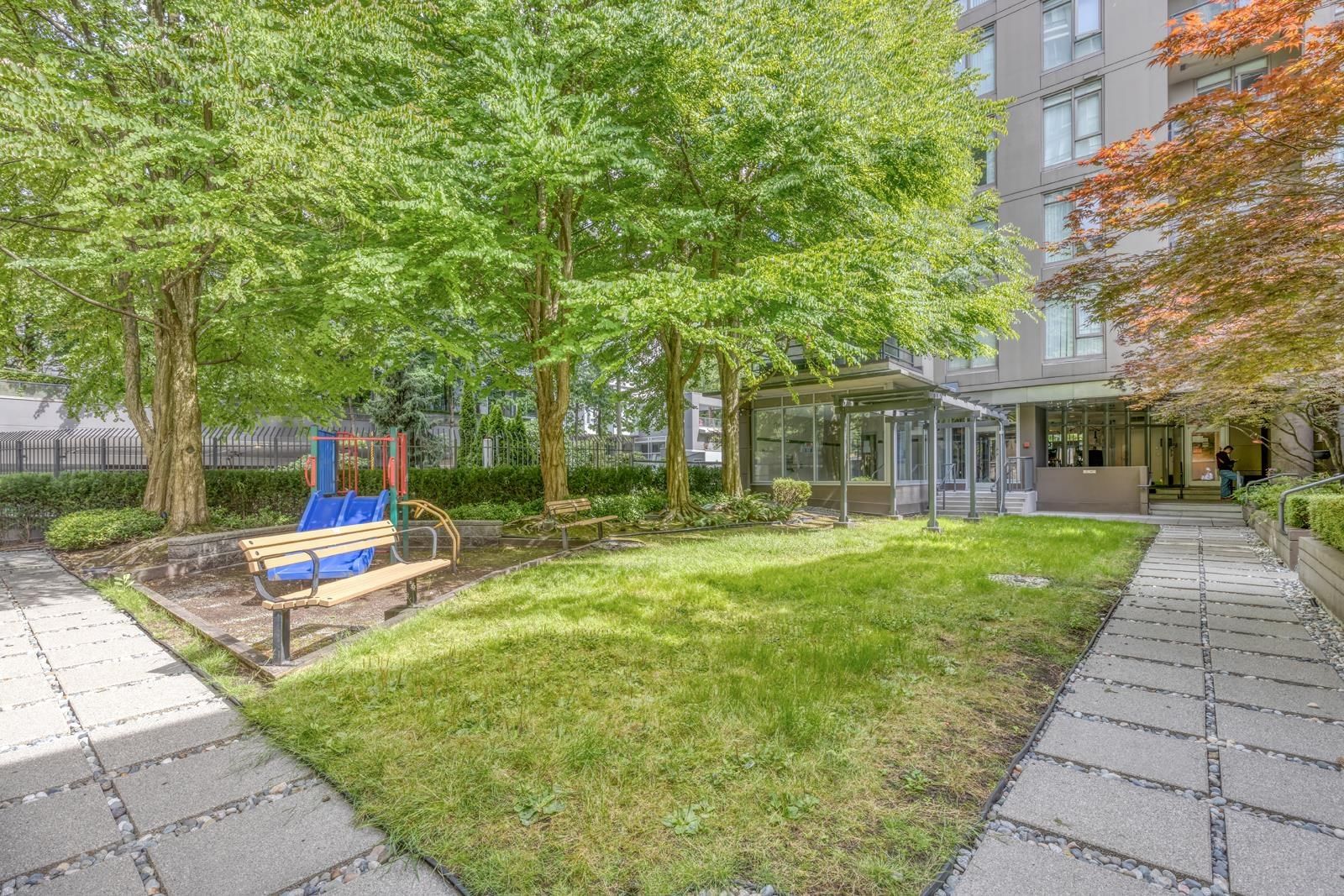 Listing Image 23