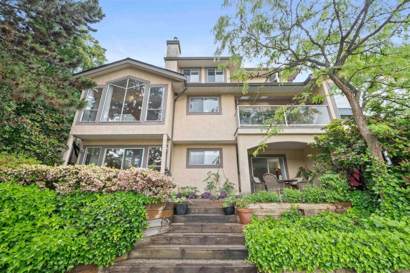 40 - 1238 Eastern Drive