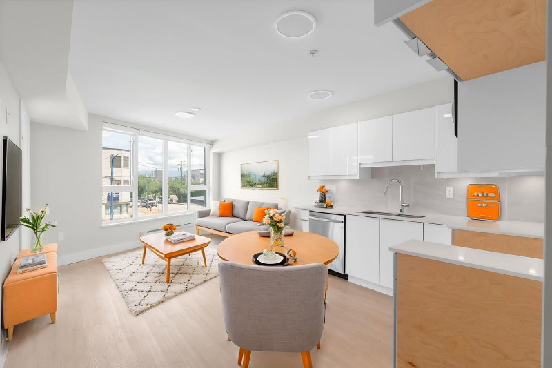 3050 Kingsway #207, Vancouver, British Columbia