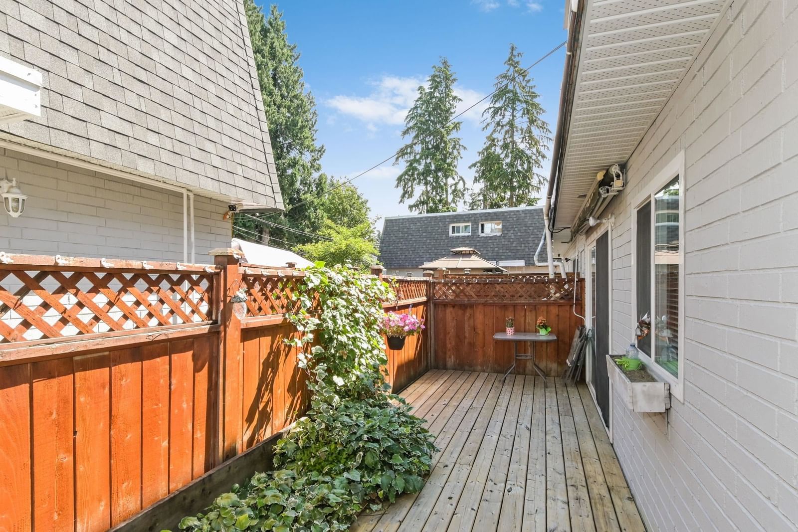 Listing Image 17