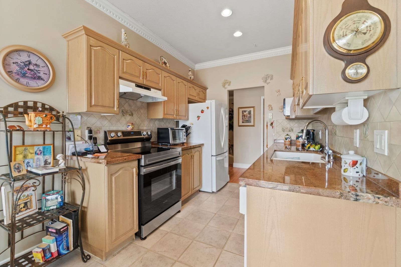 Listing Image 16