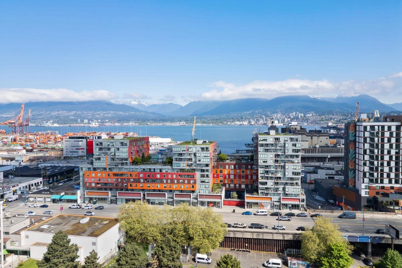 909 - 955 Hastings Street E