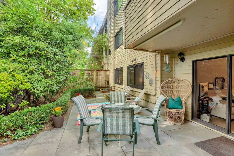 104 - 1424 Walnut Street