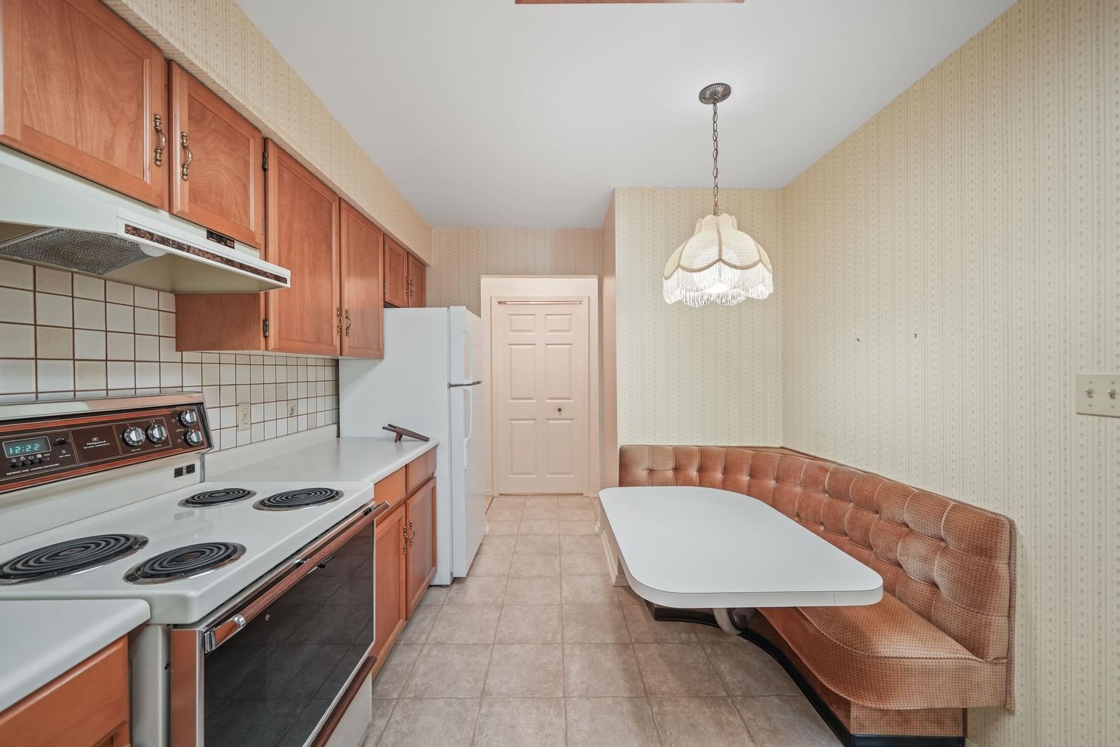 Listing Image 14