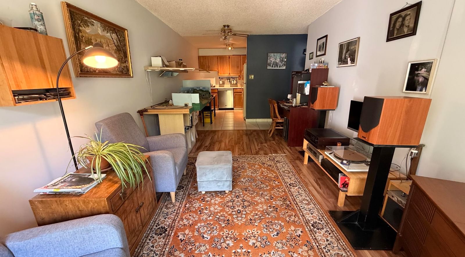 Listing Image 3
