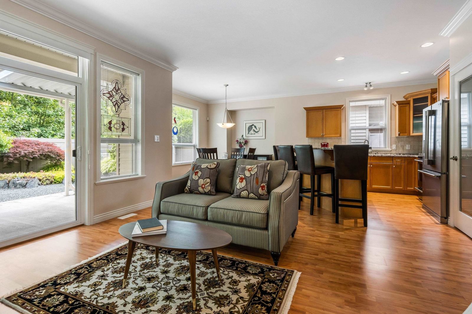 Listing Image 16