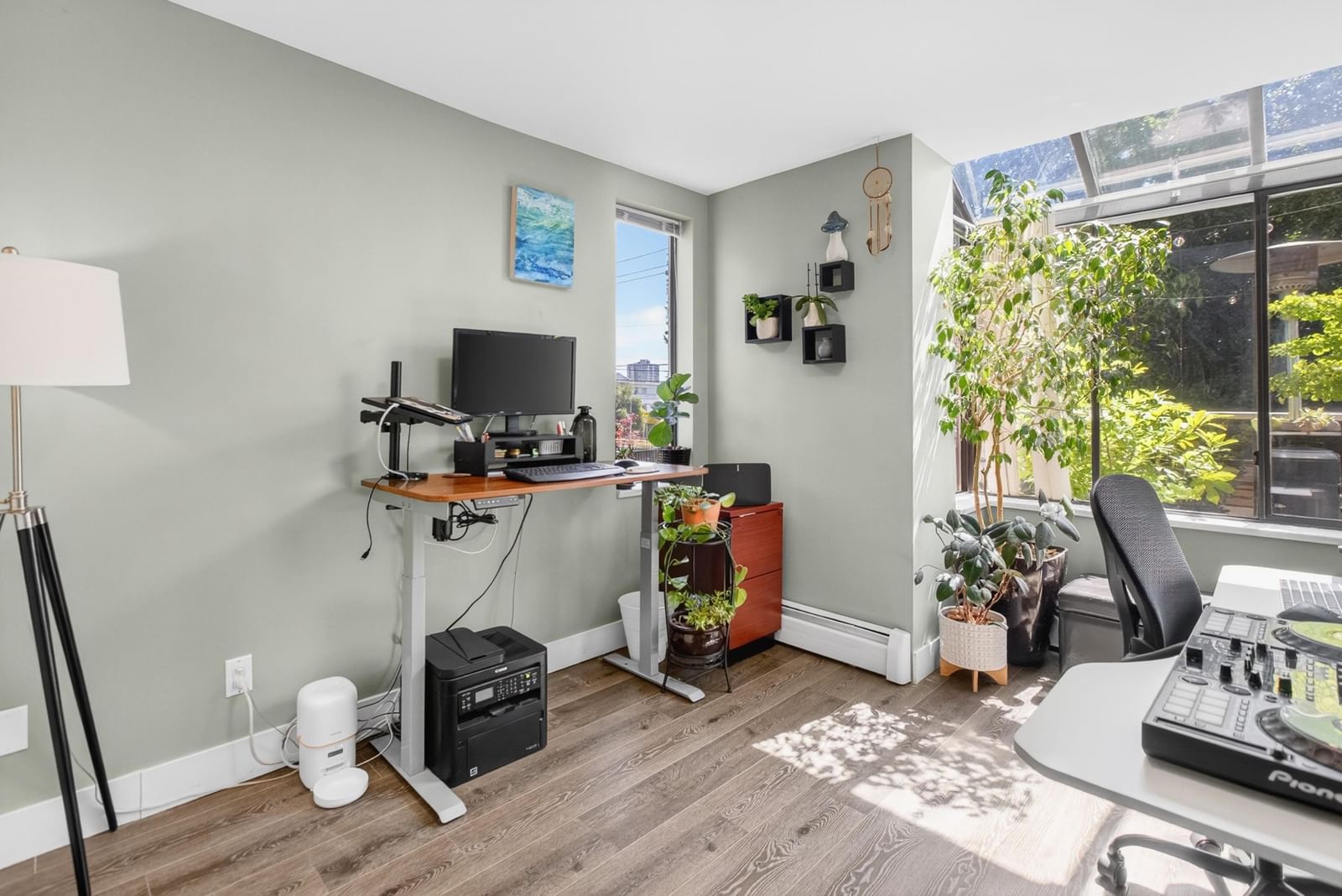 Listing Image 15