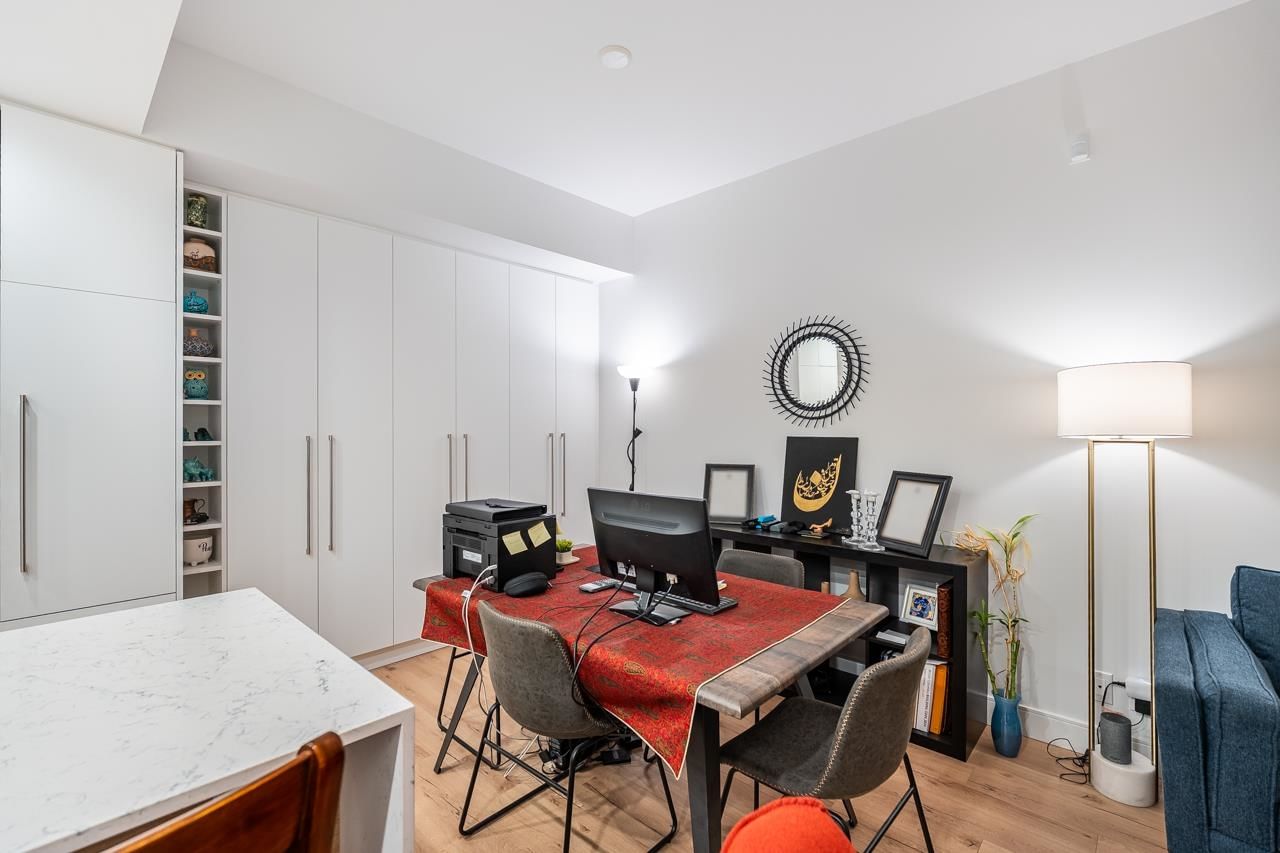 Listing Image 13