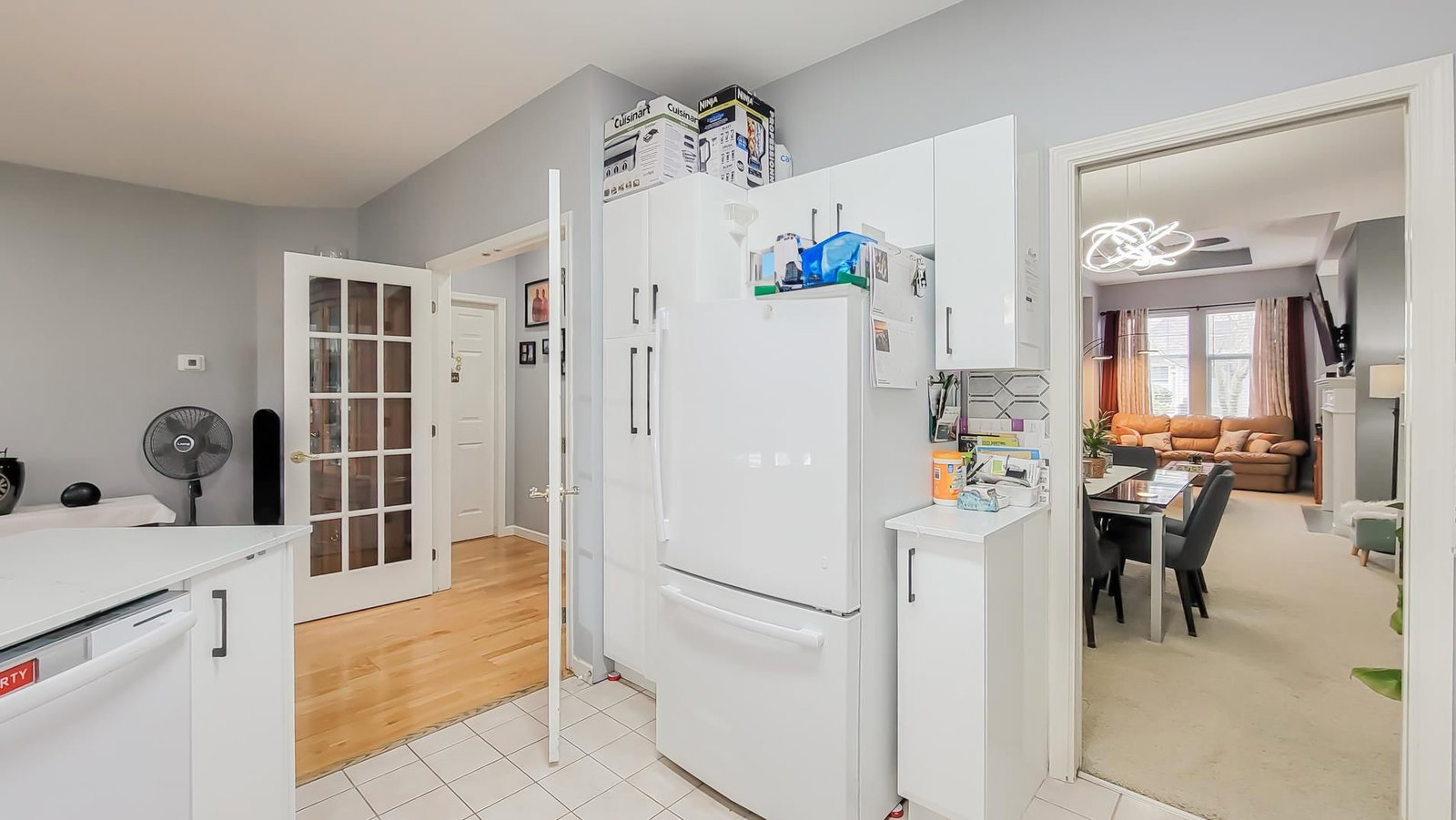 Listing Image 8