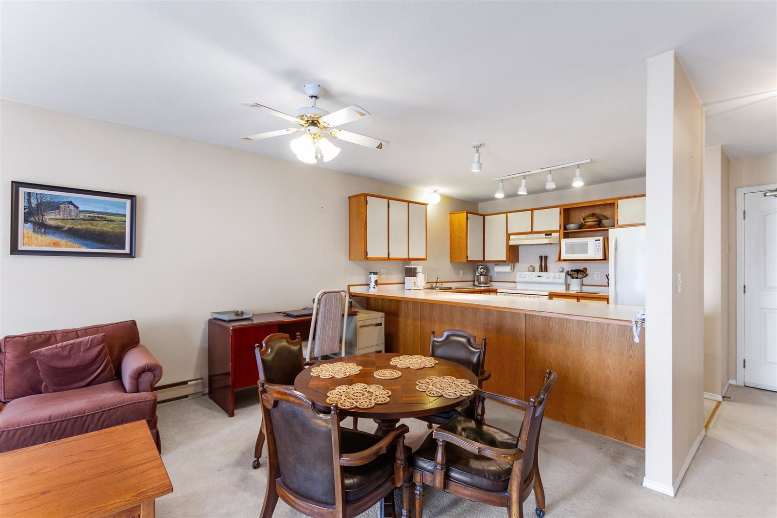 Listing Image 6