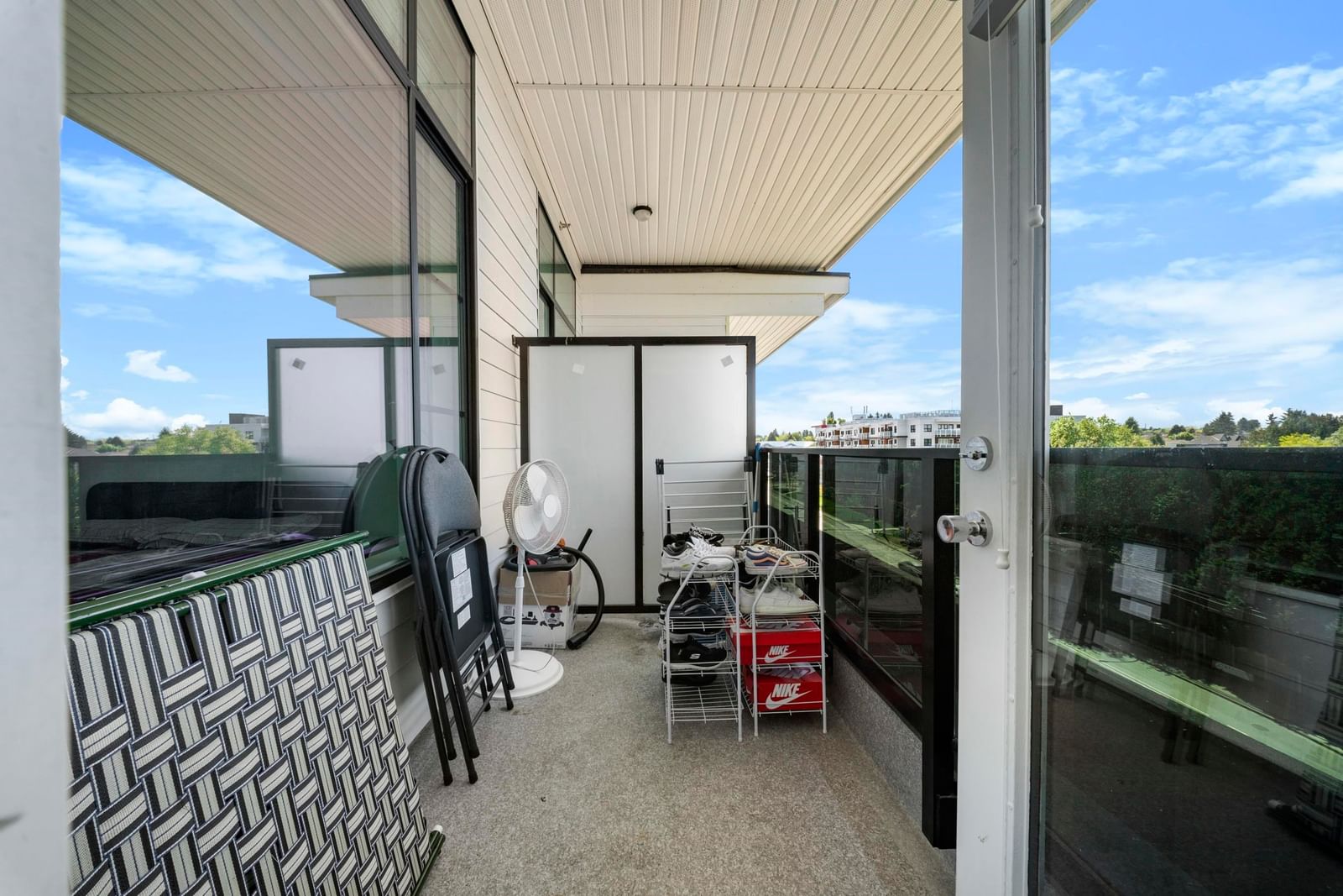 Listing Image 24