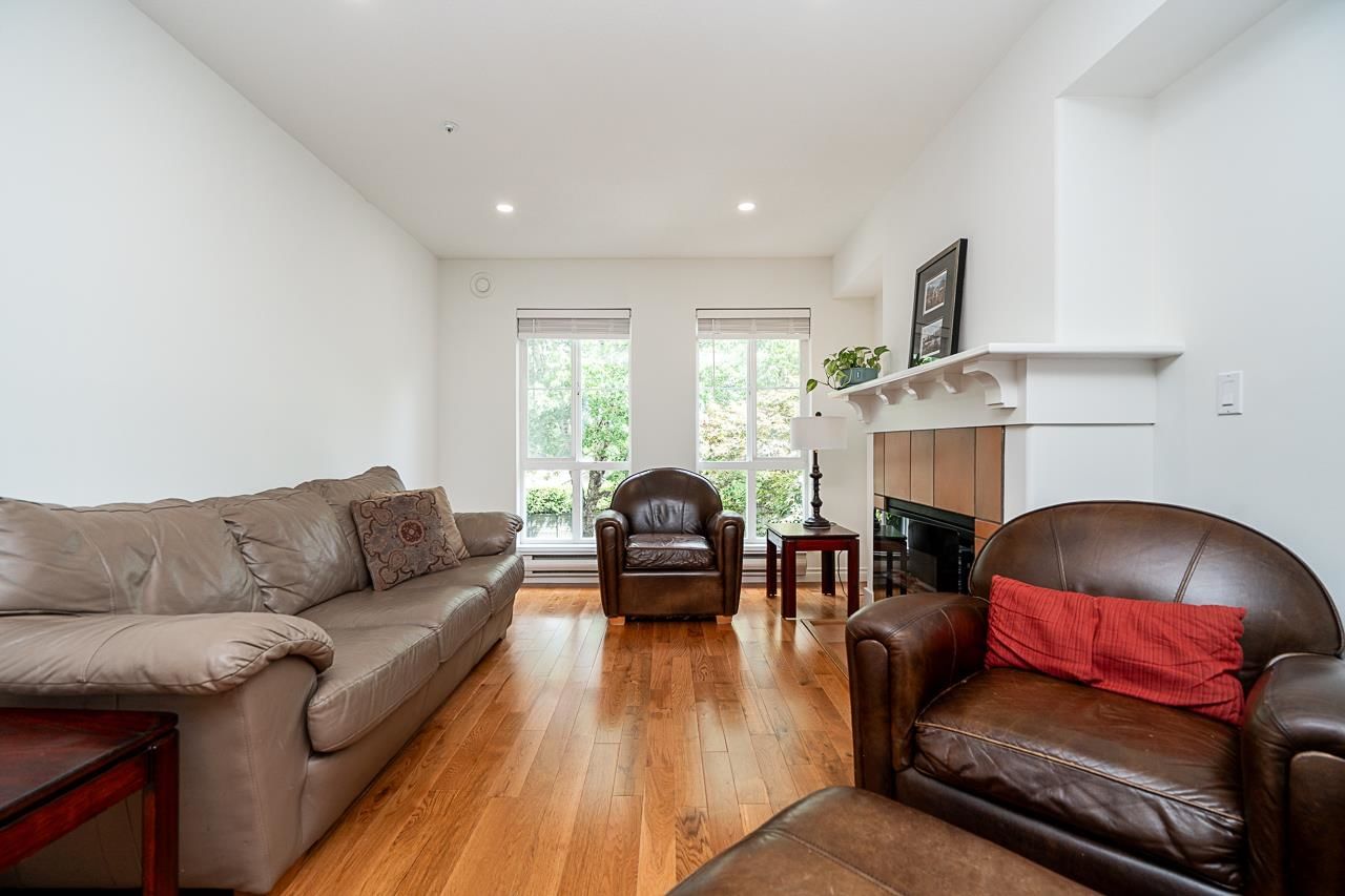 Listing Image 19