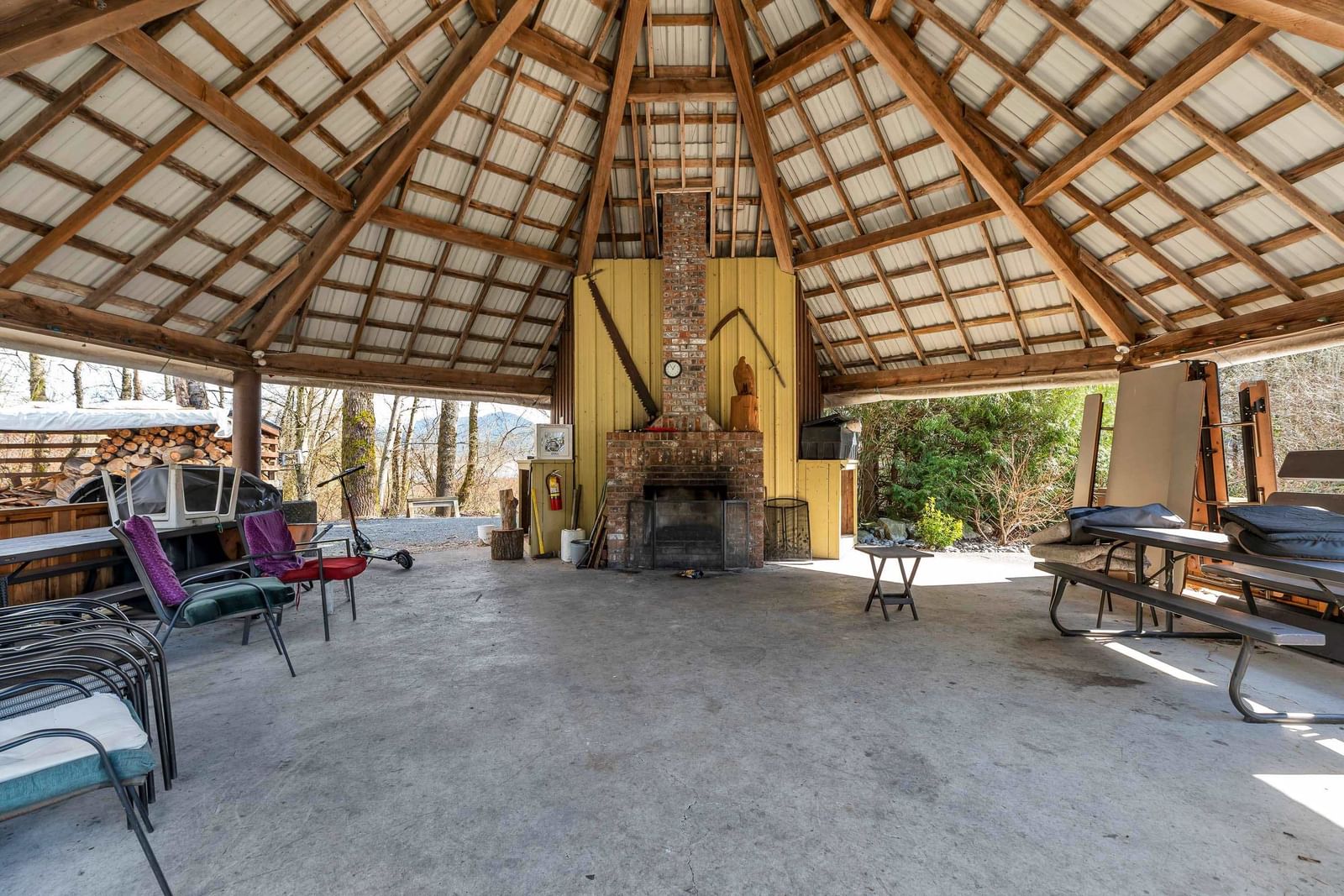 Listing Image 16
