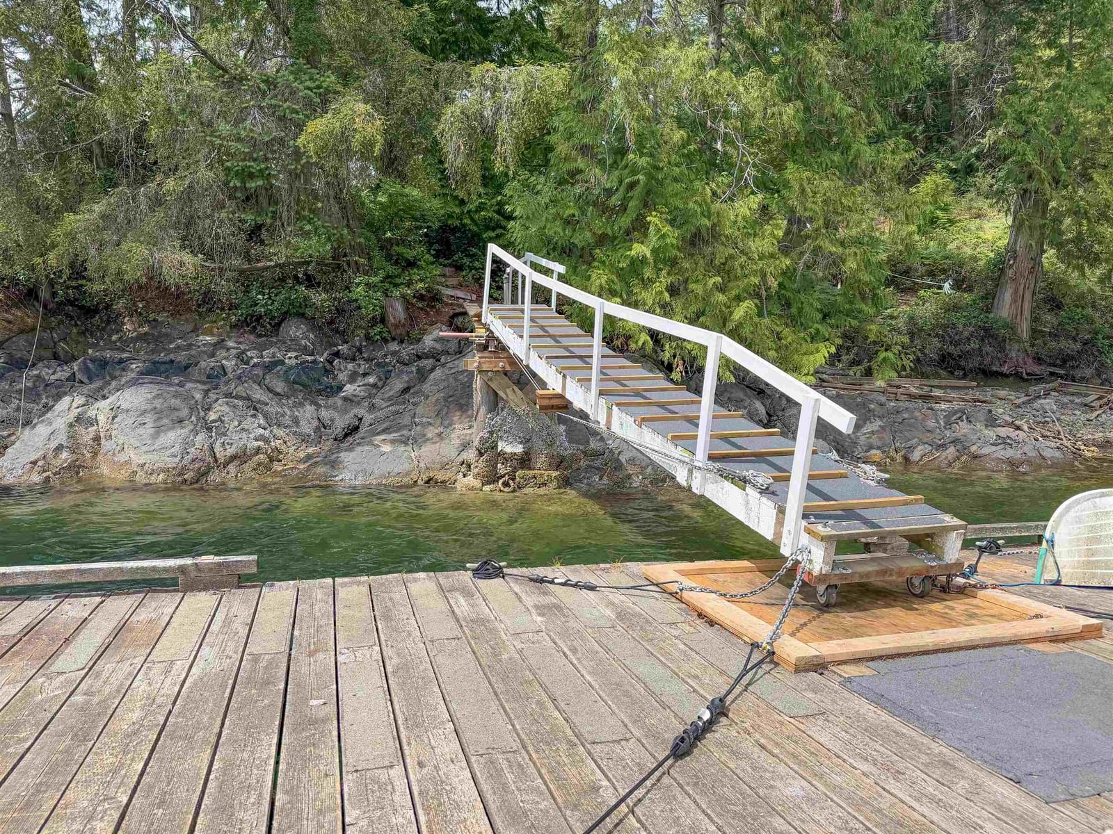 Listing Image 9