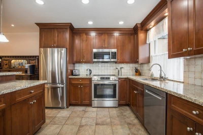 40 - 7540 Abercrombie Drive