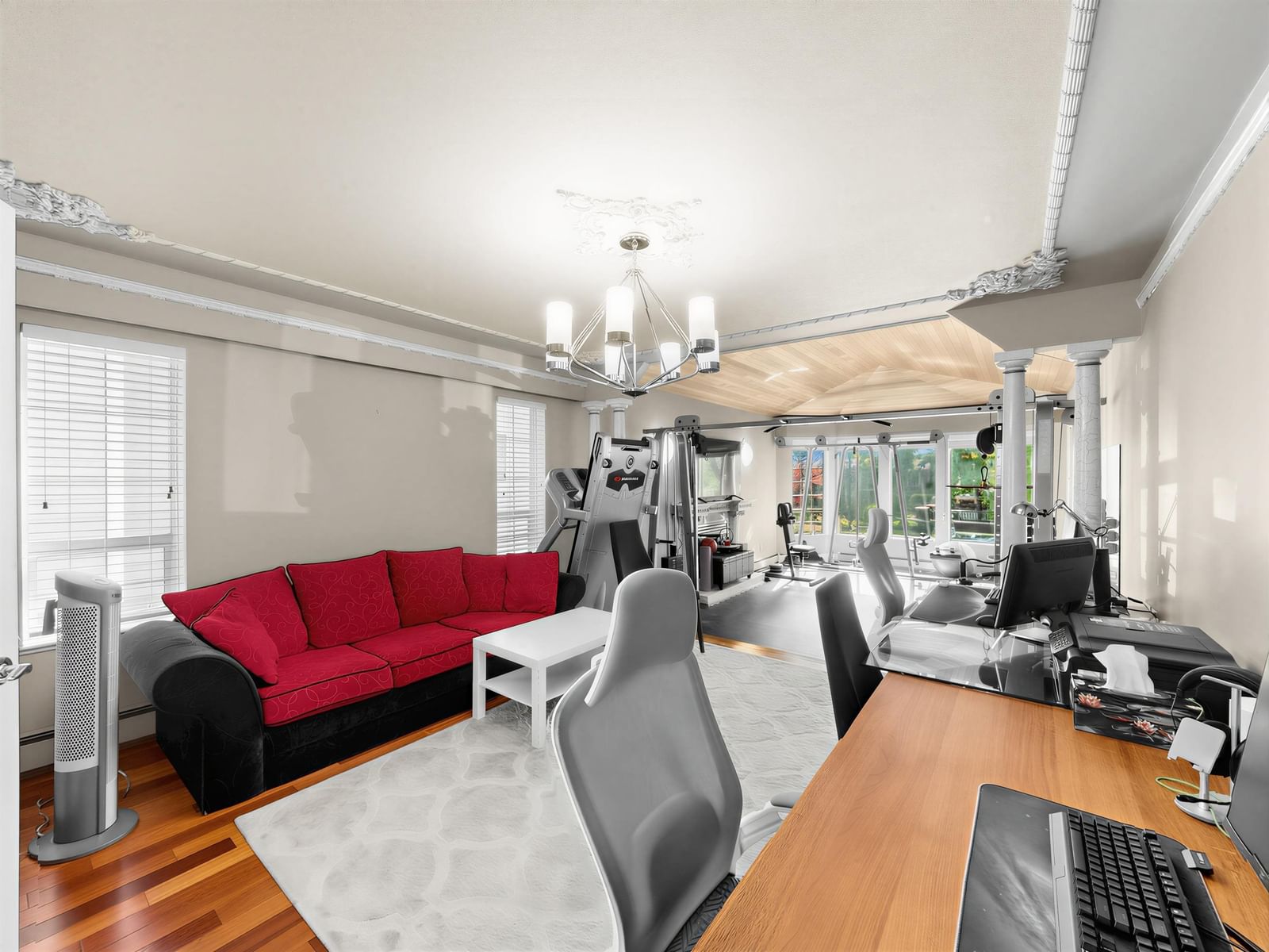 Listing Image 10