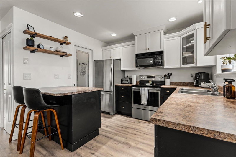 85 - 8881 Walters Street