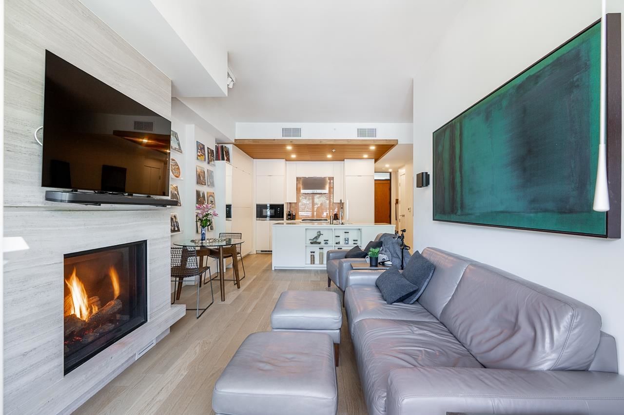 Listing Image 12