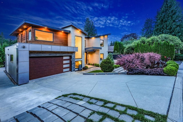 4399 Highland Boulevard