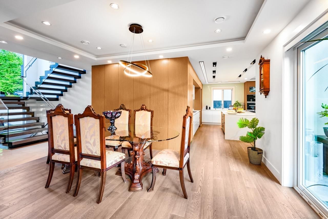 Listing Image 9