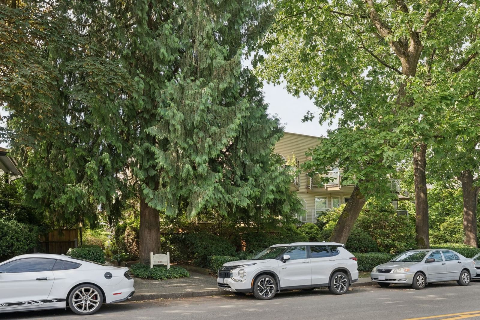 Listing Image 18