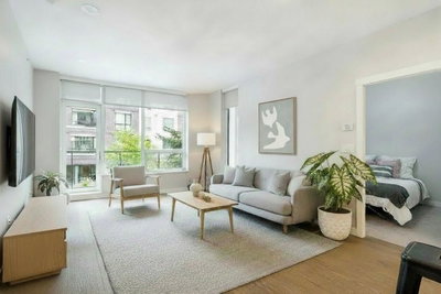 322 - 3563 Ross Drive