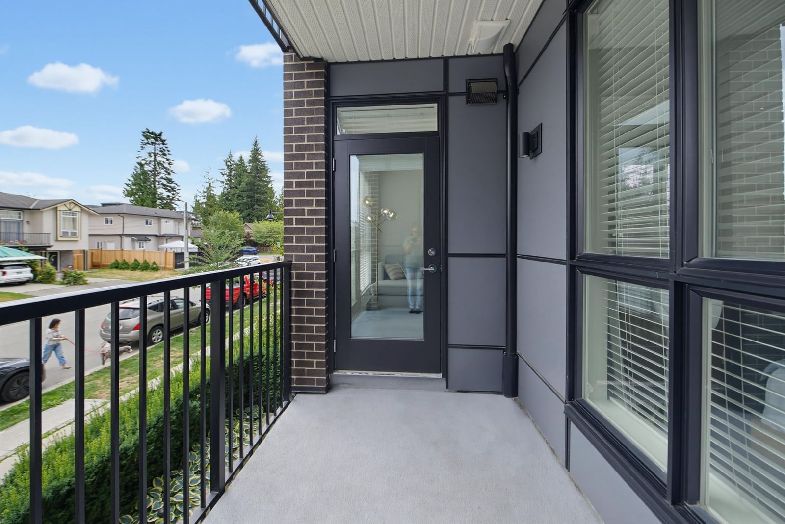 Listing Image 17