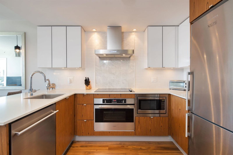 312 - 159 2nd Avenue W