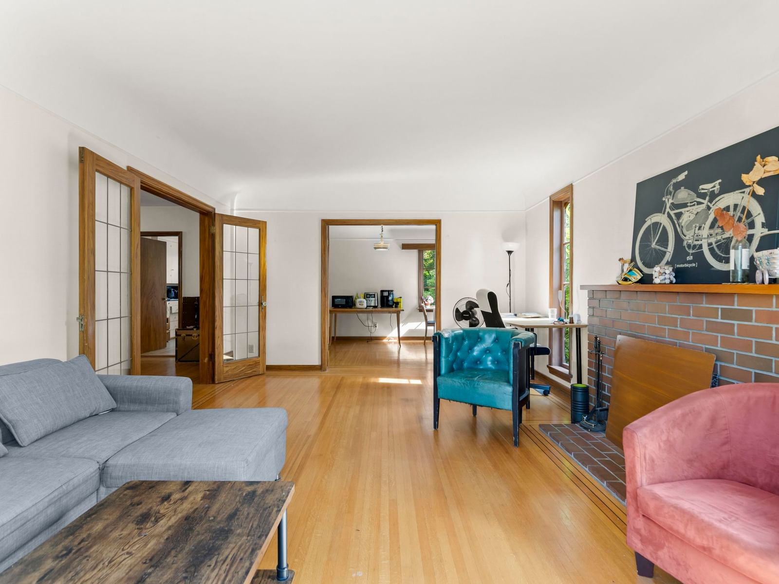 Listing Image 6