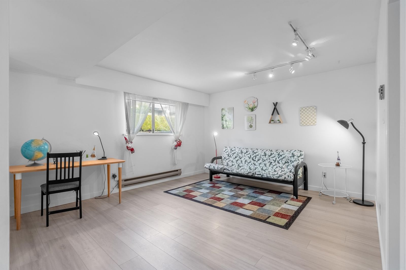 Listing Image 22