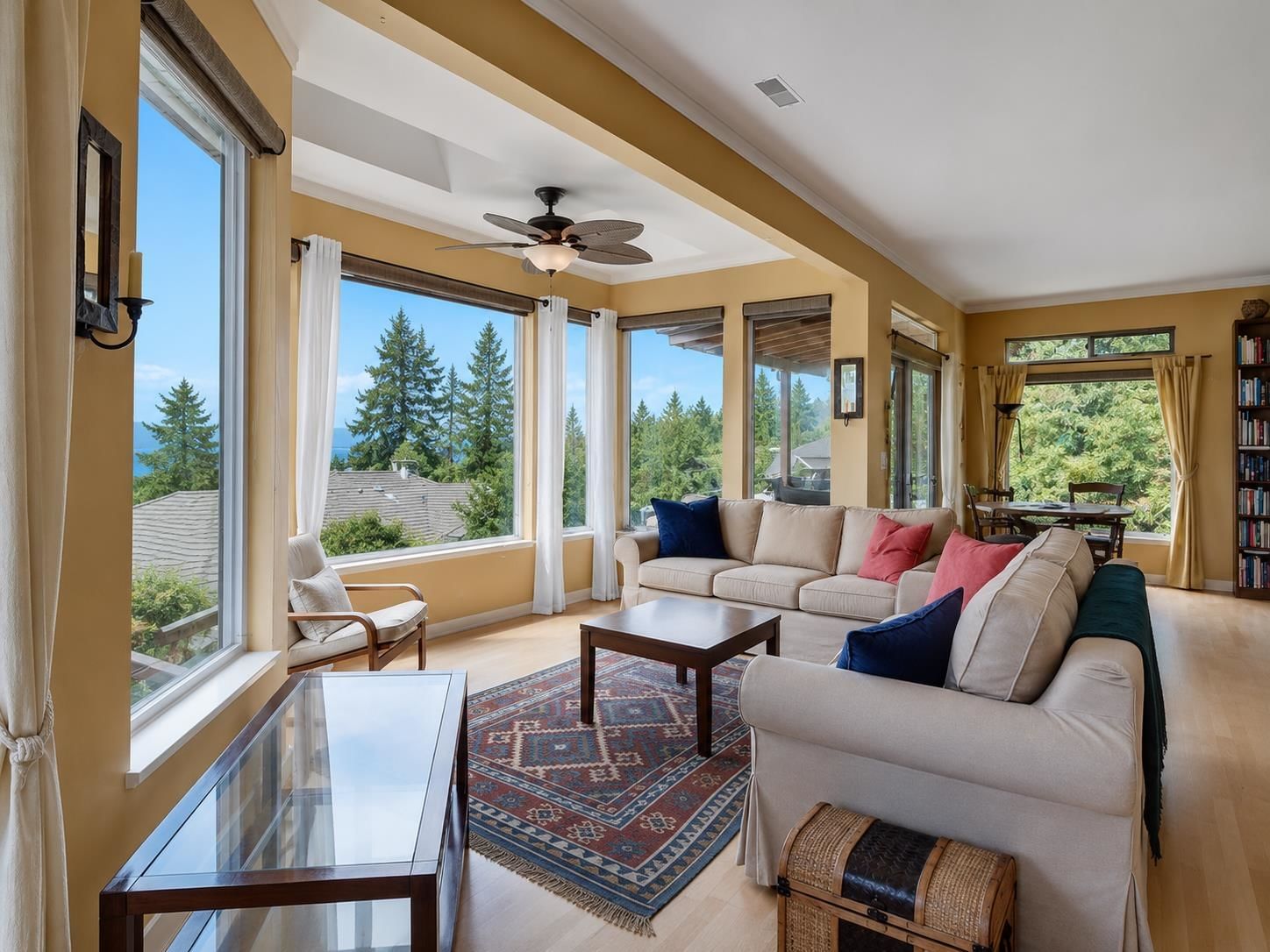Listing Image 10