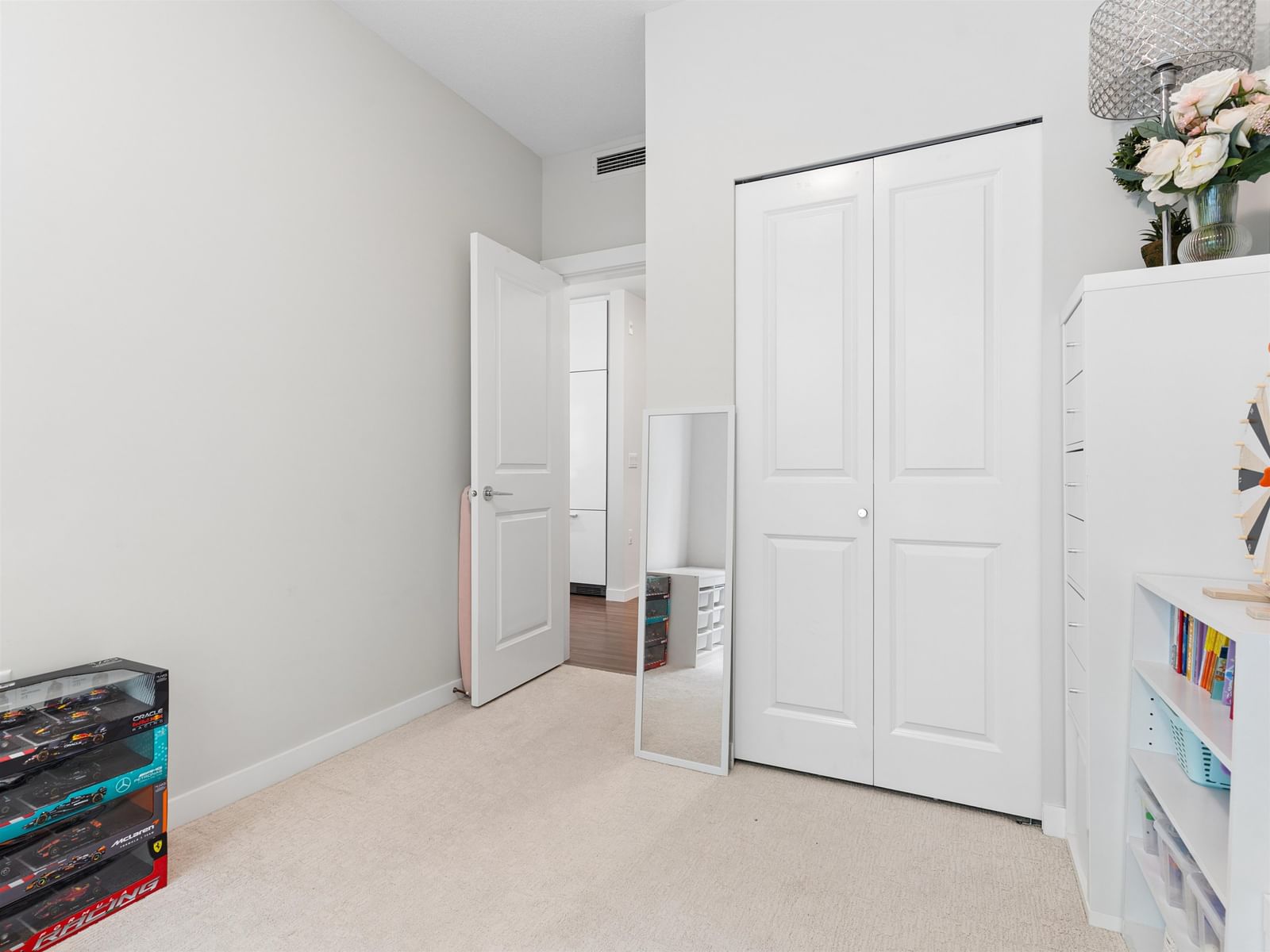 Listing Image 28