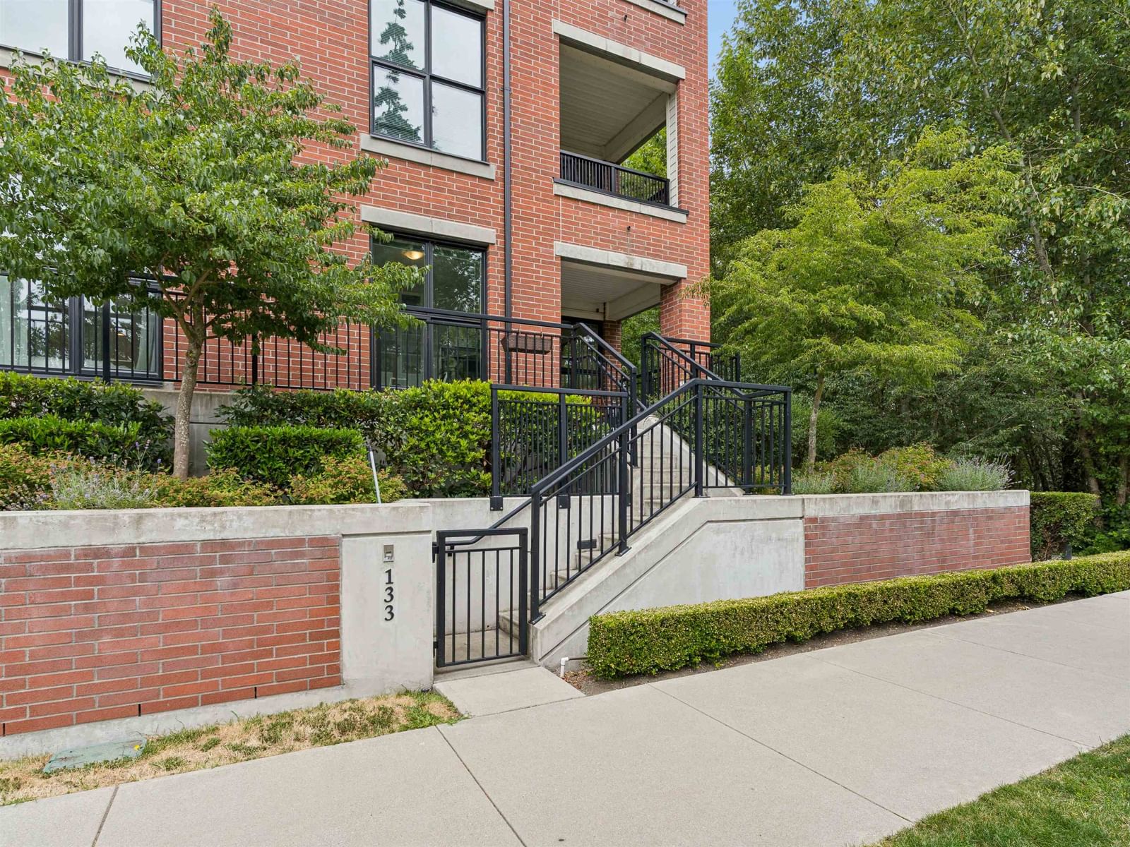 Listing Image 32