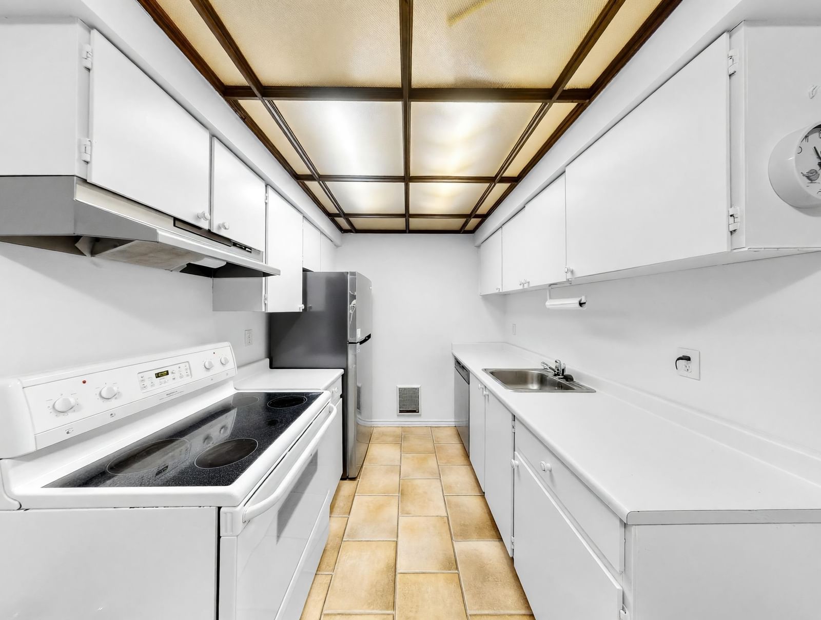 Listing Image 13