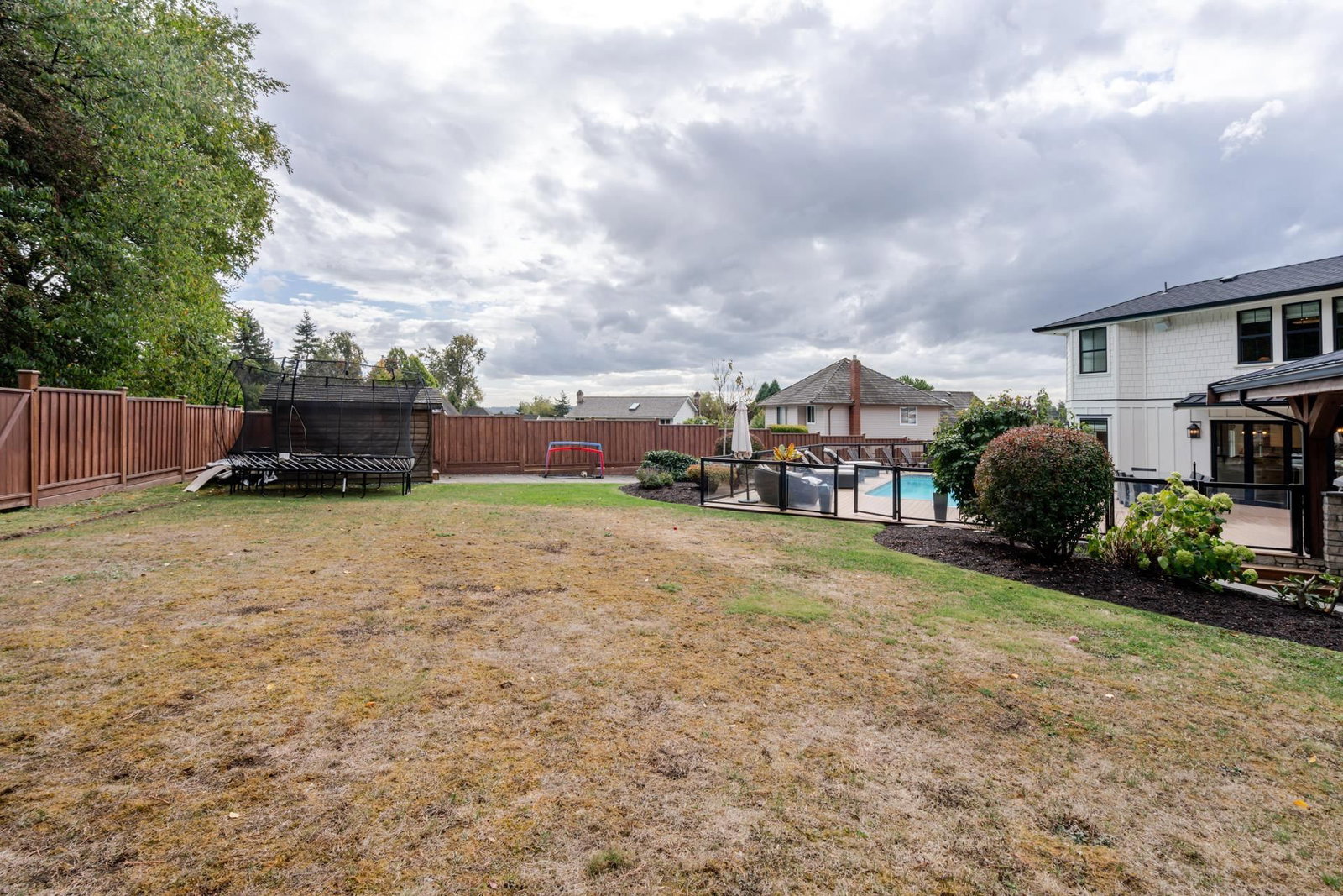 Listing Image 38