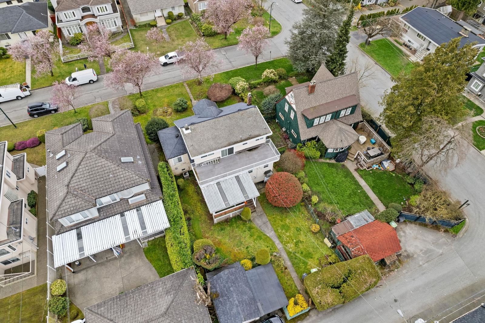 Listing Image 5