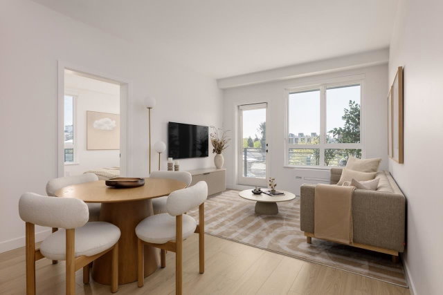 322 - 2450 Garden Drive