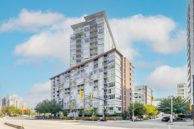 1821 - 1618 Quebec Street