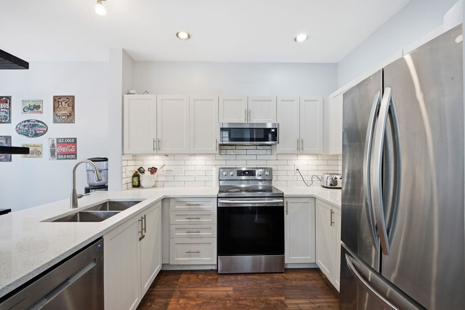 Listing Image 13