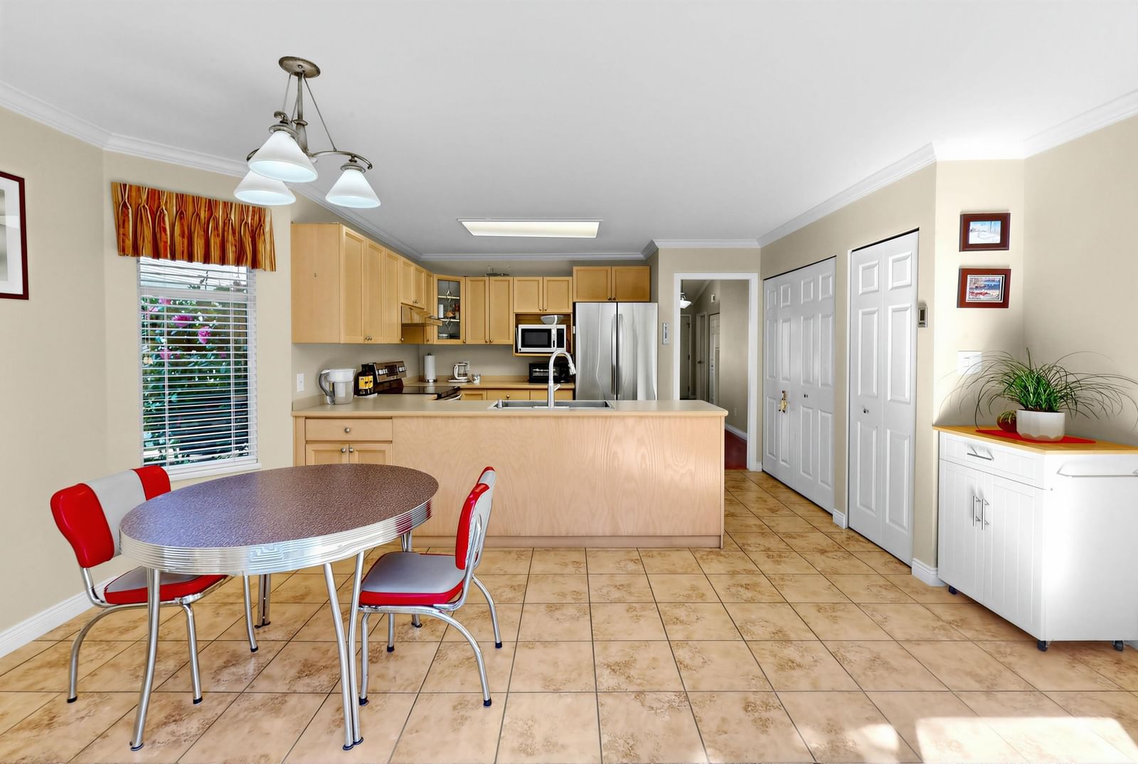 Listing Image 18